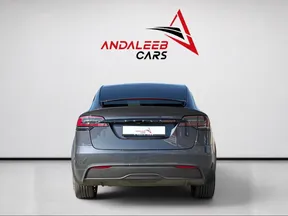 Tesla Model X 2023