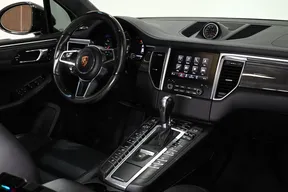 Porsche Macan Turbo 2017