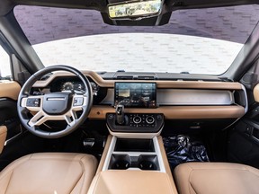 Land Rover Defender 110 2025