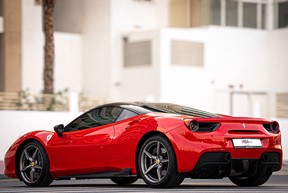 Ferrari 488 2016