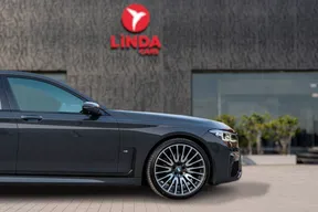 BMW 7 Series 740L 2021