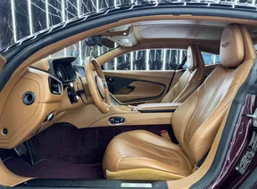 Aston Martin DB11 2018