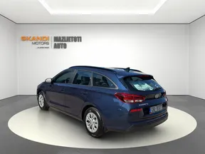 Hyundai i30 2025