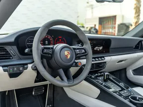 Porsche 911 Targa 4 GTS 2025