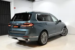 BMW X7 40 2025