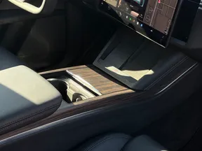 Tesla Model X 2023