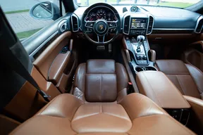 Porsche Cayenne GTS 2016