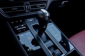 Porsche Macan 2023