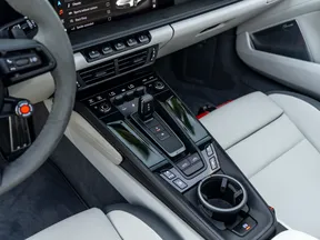 Porsche 911 Targa 4 GTS 2025