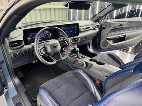 Ford Mustang Dark Horse 2024