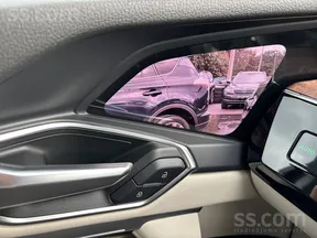 Audi e-tron 2022
