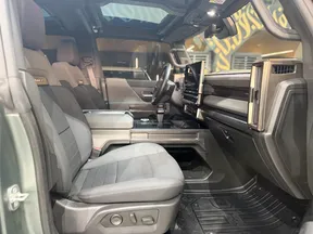 GMC Hummer EV 2024