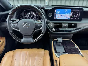Lexus LS 500 2024