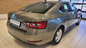 Škoda Superb 2015