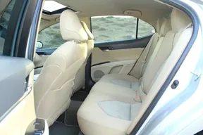 Toyota Camry 2019