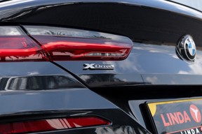 BMW 8 Series M850 2022