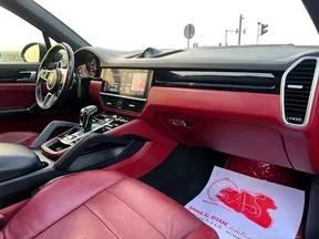Porsche Cayenne Turbo 2019