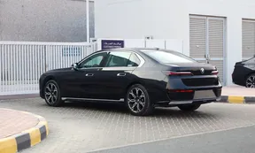 BMW 7 Series 735 2025
