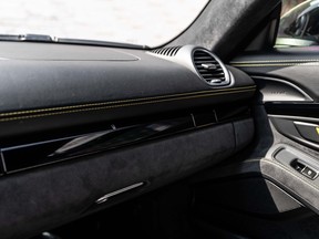 Porsche Cayman 718 GT4 2020