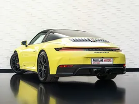 Porsche 911 Targa 4 GTS 2025