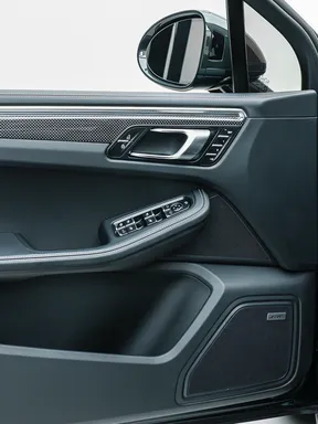Porsche Macan S 2025
