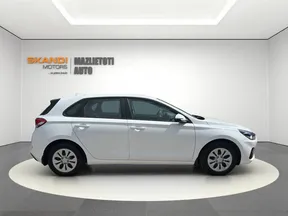 Hyundai i30 2022