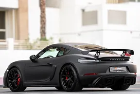 Porsche Cayman 718 GT4 2023