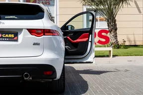 Jaguar F-Pace 2017