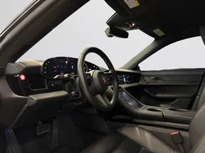 Porsche Taycan 2023