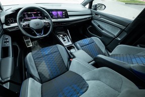 Volkswagen Golf R 2024