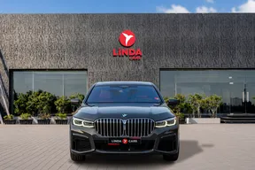 BMW 7 Series 740L 2021