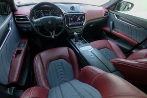 Maserati Ghibli 2021