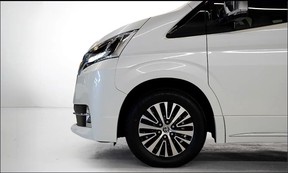 Toyota Granvia 2023