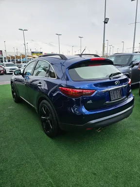Infiniti QX70 2016