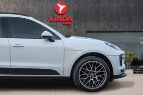 Porsche Macan 2021
