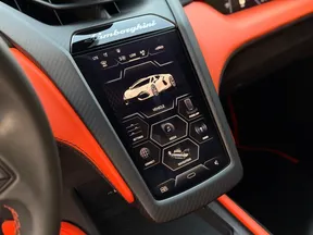 Lamborghini Revuelto 2024