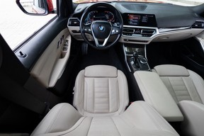 BMW 3 Series 330 2019