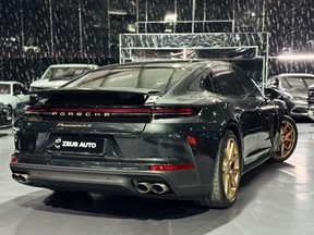 Porsche Panamera 4S E-Hybrid 2025