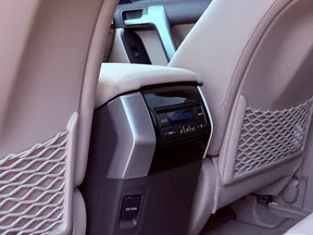 Toyota Land Cruiser Prado 2023