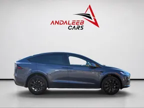 Tesla Model X 2023