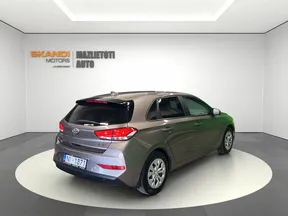 Hyundai i30 2022
