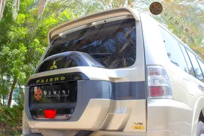 Mitsubishi Pajero / Shogun / Montero 2020