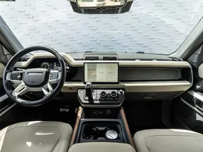 Land Rover Defender 110 2024