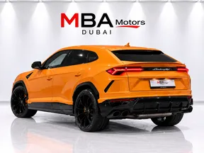 Lamborghini Urus 2021