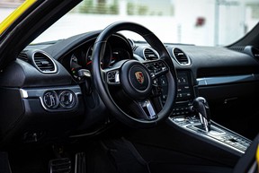 Porsche Boxster 718 GTS 2024