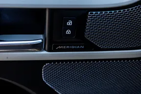 Land Rover Defender 90 2023