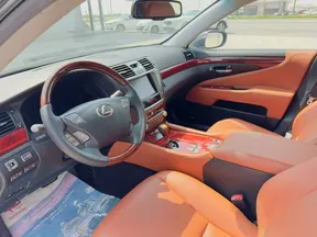 Lexus LS 460 2010