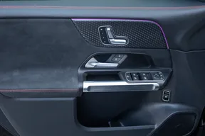 Mercedes-Benz GLB 200 2025