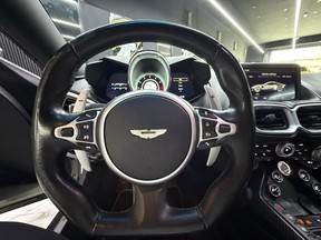 Aston Martin V8 Vantage 2019