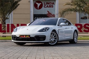 Porsche Panamera 2022